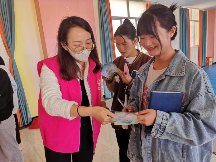 婦聯(lián)方案家庭教育內(nèi)容_婦聯(lián)家庭教育方案_婦聯(lián)方案家庭教育怎么寫