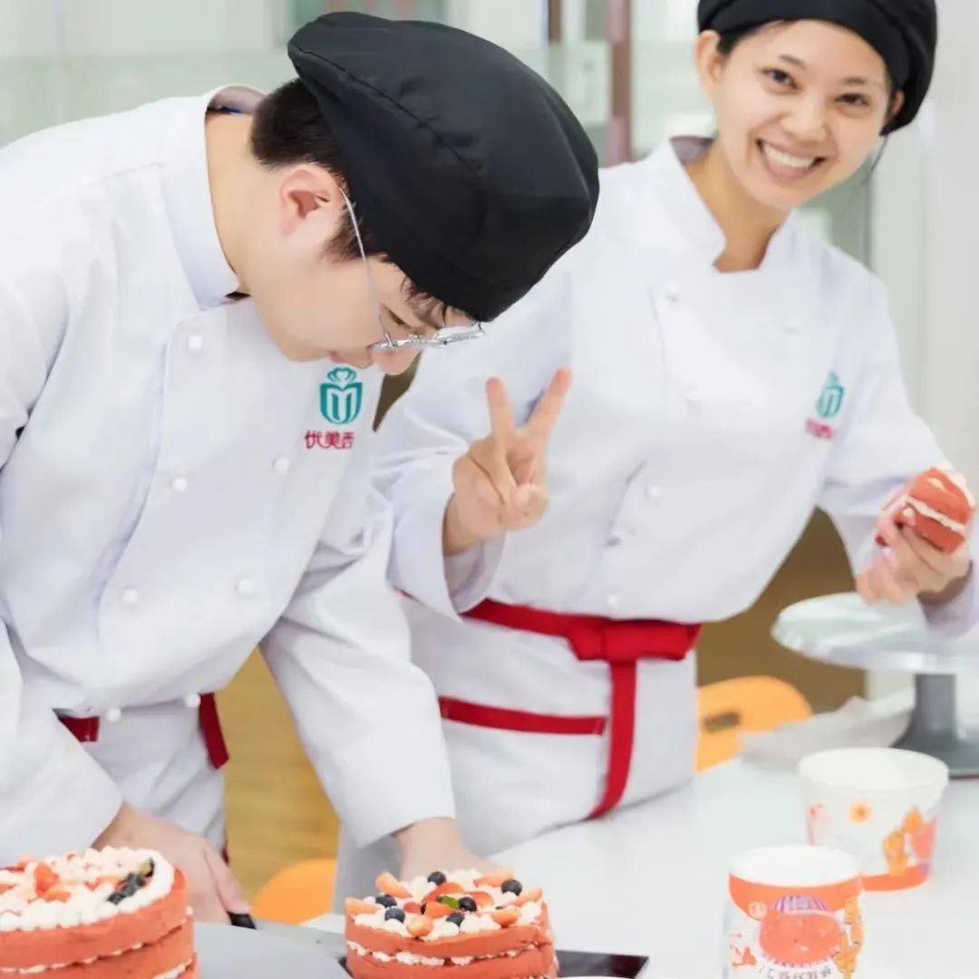 寶媽帶娃創業正能量簡短的句子_帶娃創業的文案_寶媽帶娃創業文案