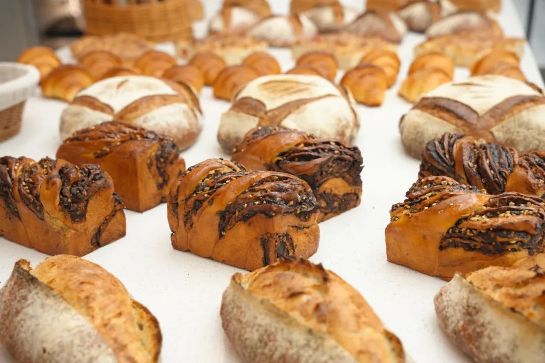 寶媽帶娃創業文案_帶娃創業的文案_寶媽帶娃創業正能量簡短的句子